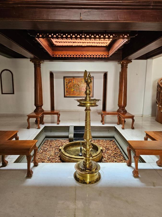 Dream Palace Alappuzha Exterior photo