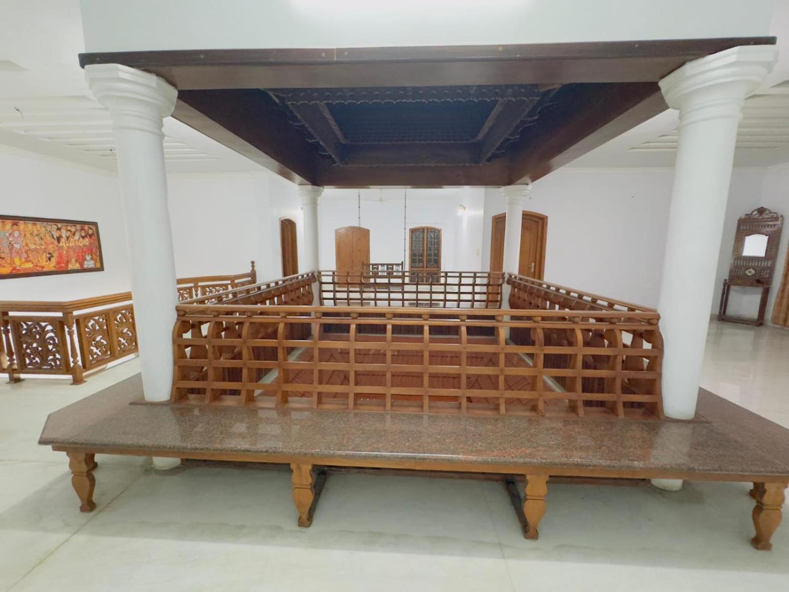 Dream Palace Alappuzha Exterior photo